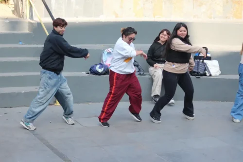 Random Dance