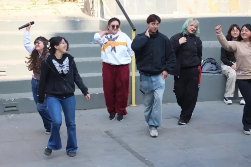 Random Dance